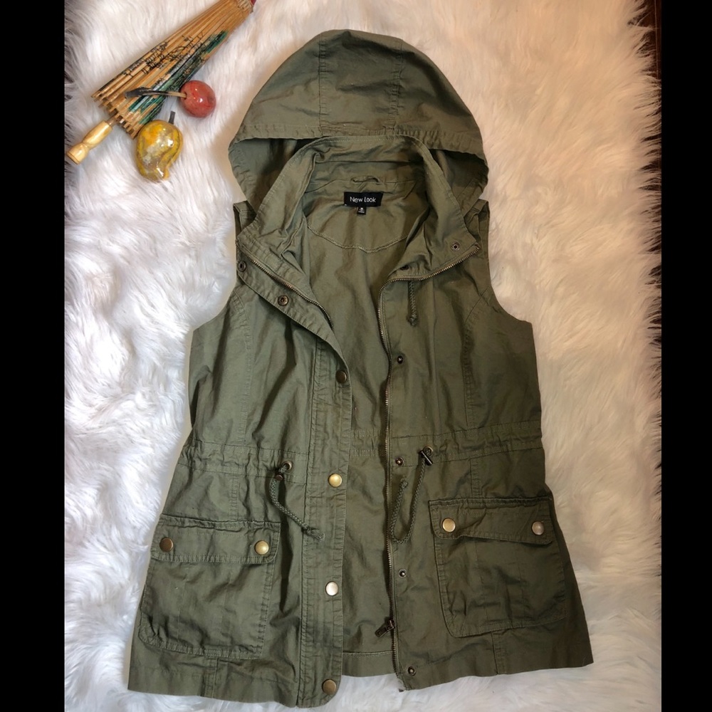 🥑 New Look Army Green Vest